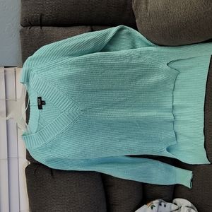 A.n.a. Teal Long-sleeved Sweater NWOT Size Medium